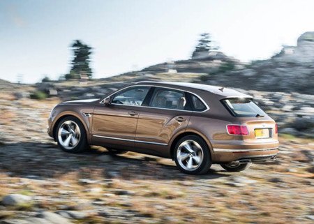 Bentley Bentayga 2016 800x600 Wallpaper 0b
