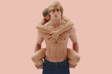 Eastpak X Jean Paul Gaultier, las mochilas de toda vida se visten de alta costura 