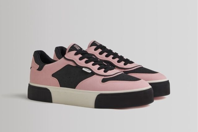Zapatillas combinadas en rosa y negro