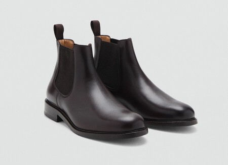 Clasicas Sofisticadas Y Con Mas Vida Que Nunca Las Chelsea Boots Se Confirman Como El Calzado Imprescindible Del Otono Masculino