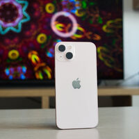 Bueno, bonito, potente y rebajadísimo. El iPhone 13 de Apple es la compra perfecta este Black Friday