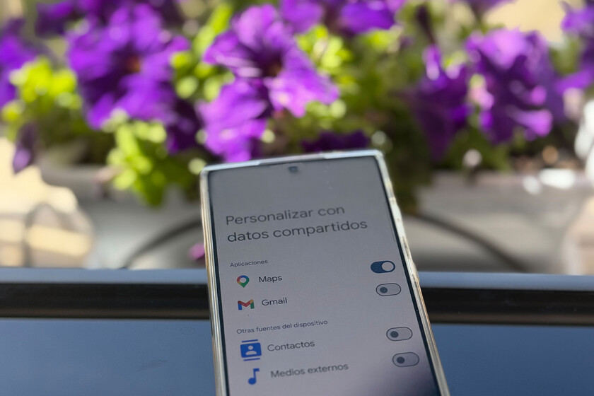 Estos ajustes activados de serie en tu Galaxy son los que se están comiendo tu batería y sobrecalentando tu móvil