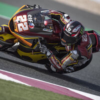 Sam Lowes evita que Raúl Fernández se estrene en Moto2 haciendo la pole en Losail