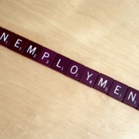 La legislatura acaba con menos paro, pero también con menos empleo 