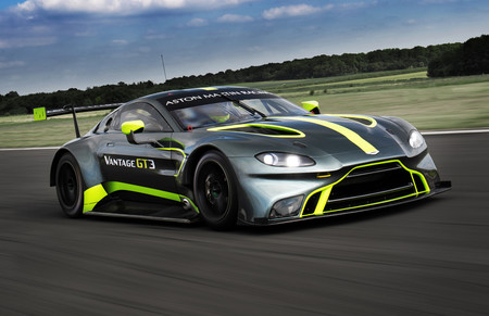 Los nuevos Aston Martin Vantage GT3 y GT4 ya están aquí, con un aspecto brutal y poderío V8 biturbo