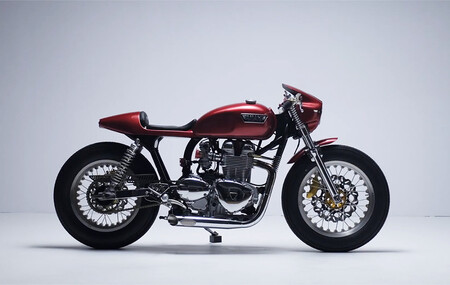 La Gullwing X es un homenaje al Mercedes-Benz 300 SL en forma de Café Racer y con motor Triumph