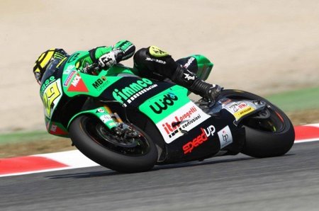 Andrea Iannone Entrenos Montmelo 2010