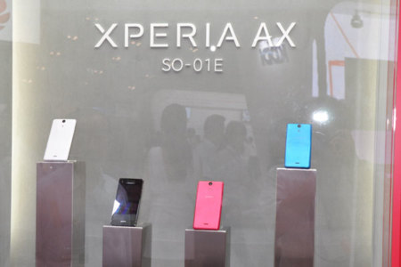 Sony Xperia AX, el primo japonés del Xperia V