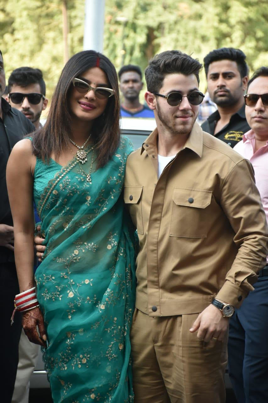 Priyanka Chopra luce el sari típico de la India en su primera imagen tras  la boda | Trendencias | Bloglovin', image size:853x1280