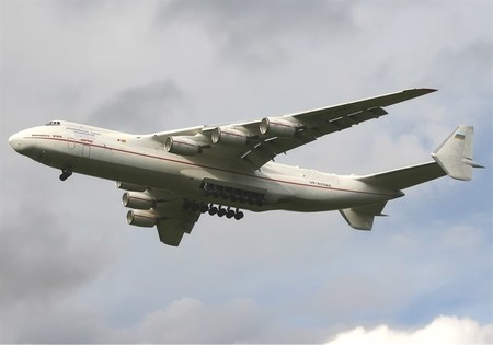 El avión más grande del mundo aspira a enviar satélites al espacio