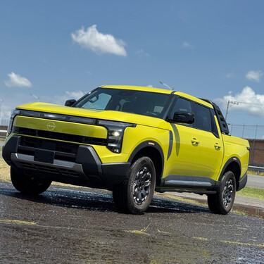 Conocimos al primer Nissan chino en México: la Frontier Pro es una pick-up híbrida enchufable con 135 km en modo eléctrico