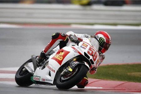 MotoGP Holanda 2011: arrancamos con agua y acabamos con aceite