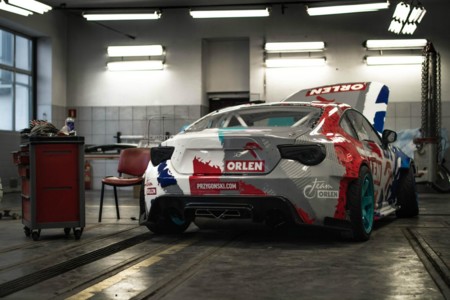 904256 453650268047159 1026763648 O