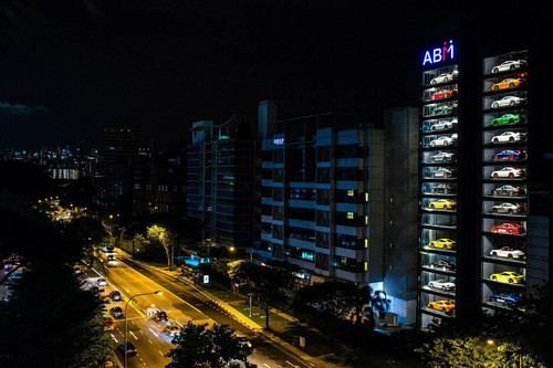 Auge y caída del concesionario tradicional de coches de ocasión: de poner un anuncio en el periódico a vender coches por Instagram