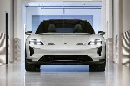 El segundo coche eléctrico de Porsche puede ser el Mission E Cross Turismo: hasta 600 CV y estilo offroad