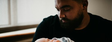 Algunos hombres también sufren depresión postparto, aunque puede pasar desapercibida: estos son los síntomas en el padre