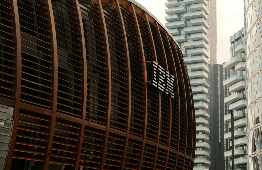 La promesa rota de IBM: ¿Se materializa la pesadilla laboral de la generación Z?