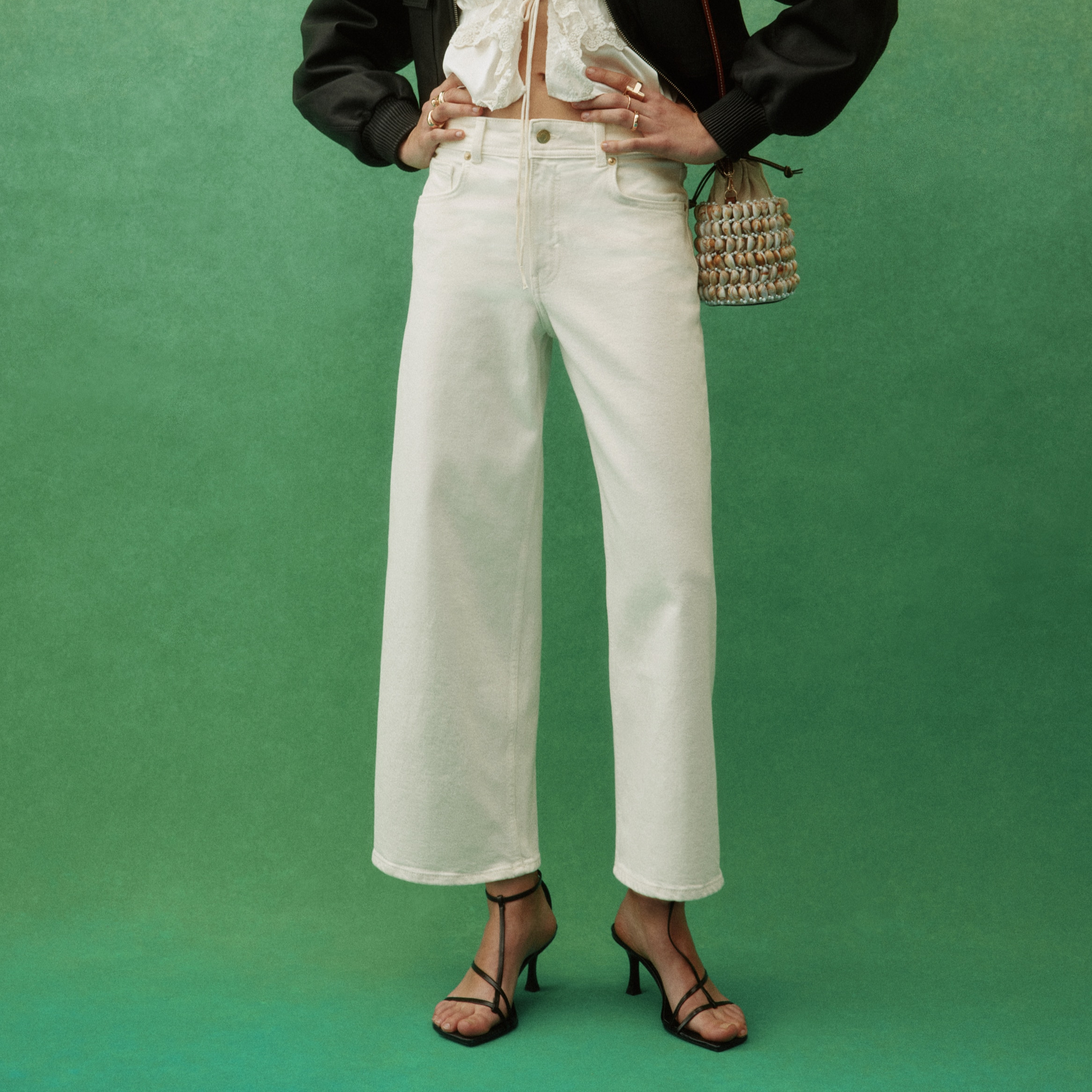 Wide High Waist Ankle Jeans