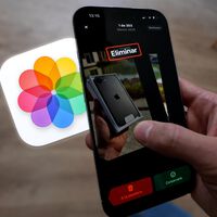 Tu iPhone tiene un enemigo silencioso que devora gigas: las fotos casi idénticas. Esta app gratuita las elimina por ti