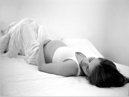¿Estás embarazada y te despiertas varias veces durante la noche? Es porque tu cuerpo se prepara para la lactancia