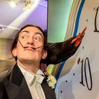 Poucos sabem, mas Salvador Dali era tão fascinado por Hitler que foi que expulso do movimento que ajudou a criar 