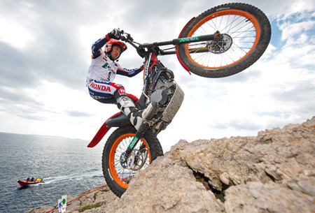 Takahisa Fujinami vuelve a la victoria en el Trial Nacional Outdoor de Ibiza