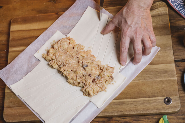 Hojaldre relleno en versión navideña, una elaboración fácil e informal