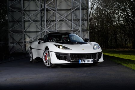 Este Lotus Evora Sport 410 es único y rinde homenaje al Lotus Esprit S1 de James Bond