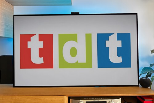 La TDT vive anclada en el pasado: por qué le está costando tanto a España conseguir modernizarla