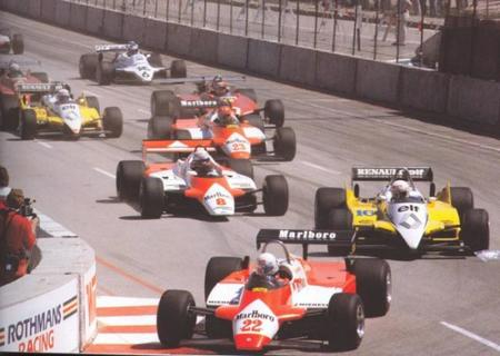 AndreaDeCesaris.Pole en long beach 1982.jpg