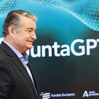 Los españoles llevan décadas peleándose con la lentitud de la burocracia. Andalucía ha creado su propio ChatGPT para arreglarlo