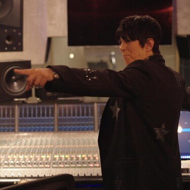 Diane Warren en una escena de su documental