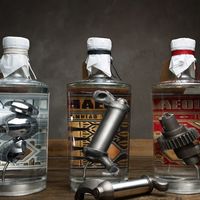 Ya te puedes beber las piezas de alguna Harley Davison de colección en tu gintonic (no, no es broma)