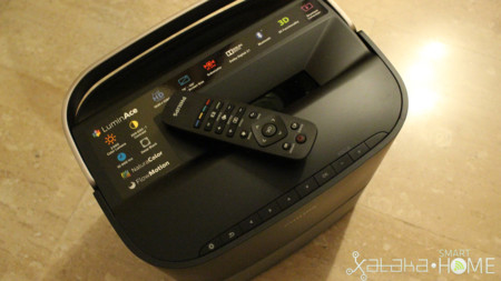 Philips Screeneo 2.0, análisis: diseño y funcionalidad para el renovado proyector de Philips