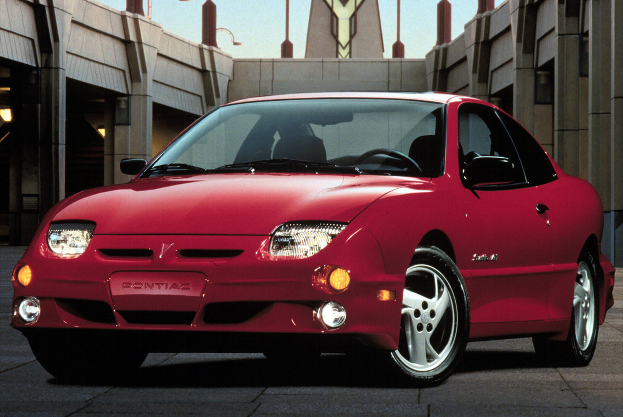 Pontiac Sunfire: La historia de la variante de look deportivo del Cavalier