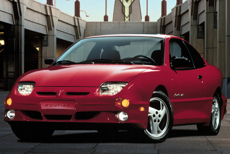 Pontiac Sunfire: La historia de la variante de look deportivo del Cavalier