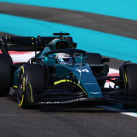 Fernando Alonso ya viste de verde: se ha estrenado con Aston Martin en los test de Abu Dabi de Fórmula 1 