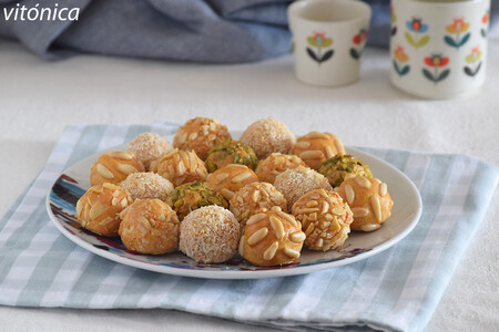 Panellets o dulces de boniato y almendra saludables: receta de postre sin azúcar y sin gluten