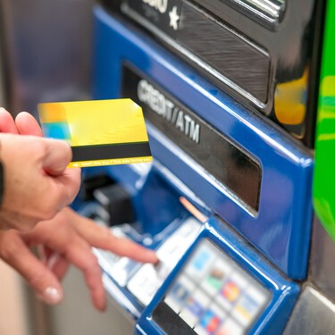 Cobro de la pensión de noviembre 2025: fechas de pago de cada banco 