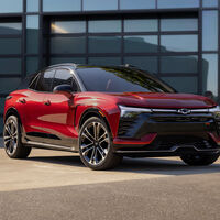 El nuevo SUV eléctrico Chevrolet Blazer llega para ponerle las cosas difíciles al Mustang Mach-E
