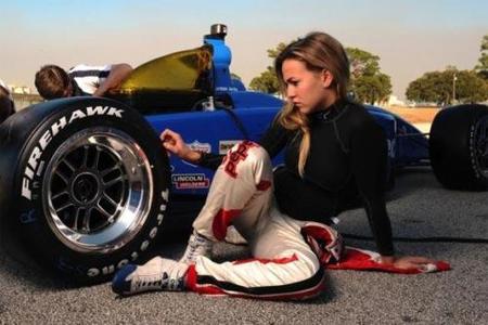 Carmen Jordá cambia de equipo en Indy Lights