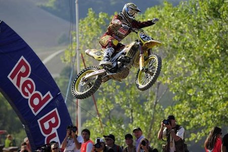 Clement Desalle y Ken Roczen vencen en la última prueba del Mundial de Motocross 2010