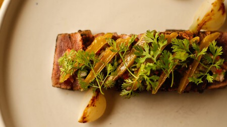 Este restaurante en Puerto Vallarta celebra la gastronomía mexicana con creativos platillos del mar llenos de sabor