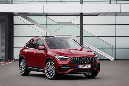 Mercedes Amg Gla 35 10