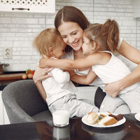 21 frases que podemos decir a los niños cada mañana para que tengan un día feliz