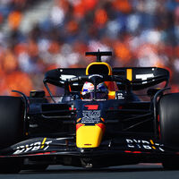 Max Verstappen desata la locura en Zandvoort levantándole la pole a Charles Leclerc por 21 milésimas