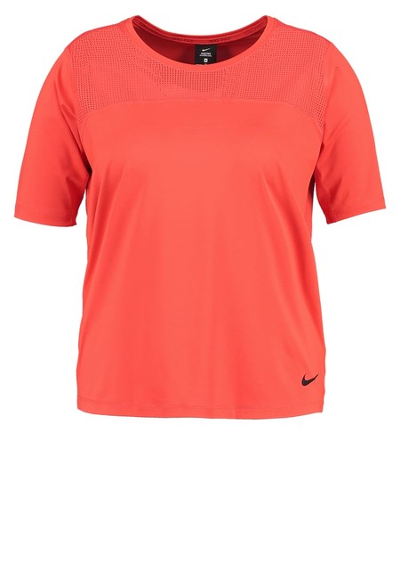 60% de descuento en esta camiseta básica Nike Performance en Zalando: ahora 15,95 euros con envío gratis