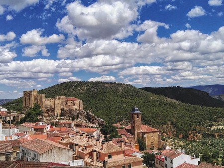 Pueblo Medieval Castillo Escapada Espana