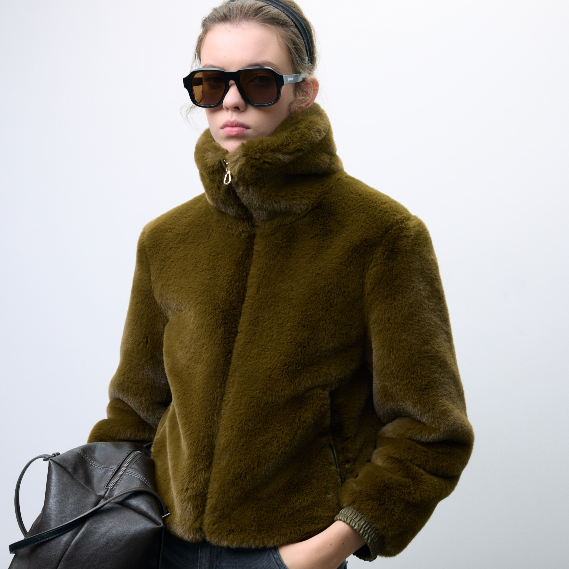 Tintoretto - Abrigo de mujer con cremallera y pelo.