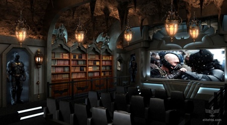 Salas de cine en casa espectaculares: la batcueva en todo su esplendor